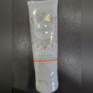 Nameste Skin turmeric herbal anti-aging moisturizer